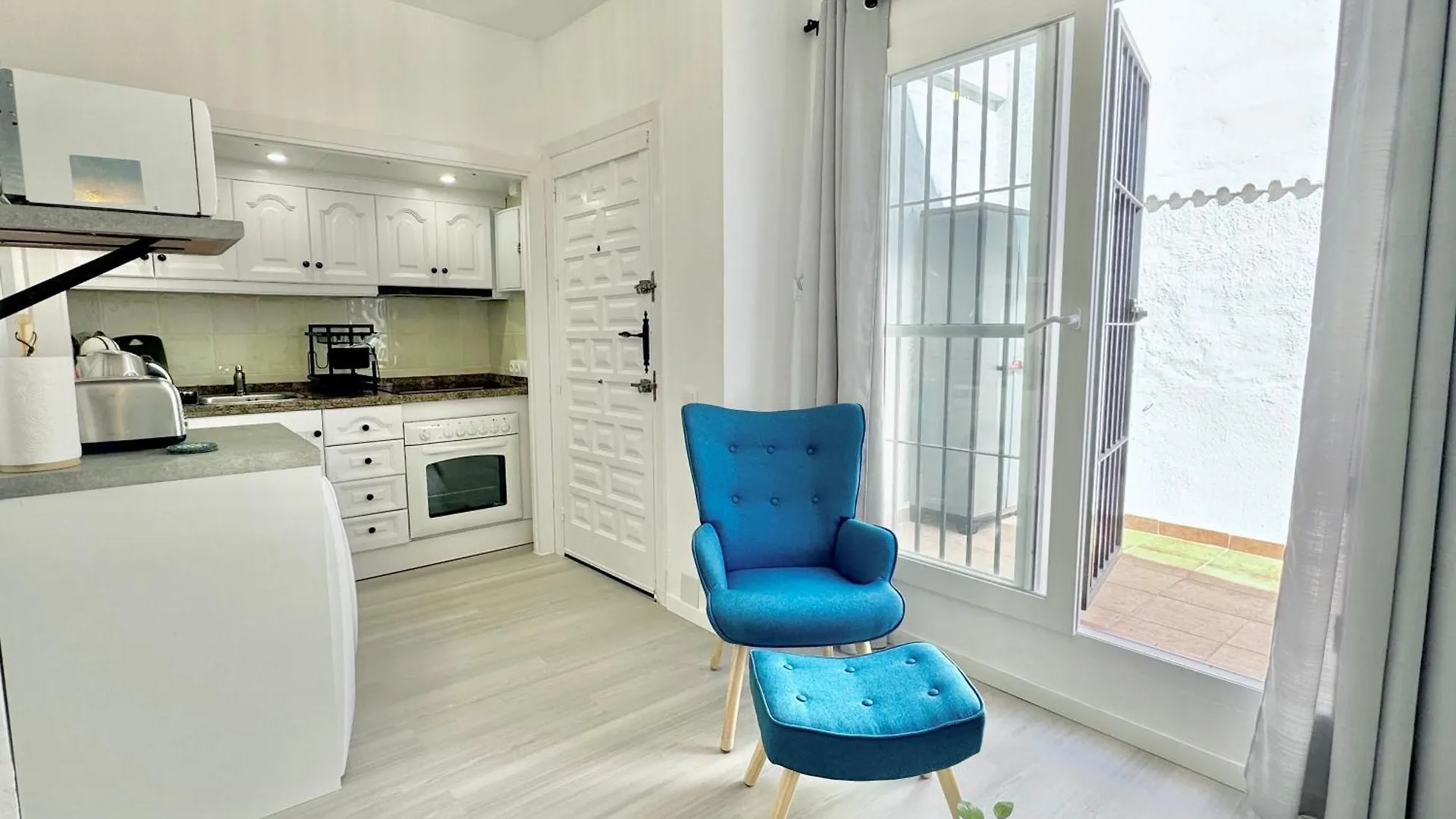 Bright, Cozy Flat Close To The Beach Sitio de Calahonda Apartment