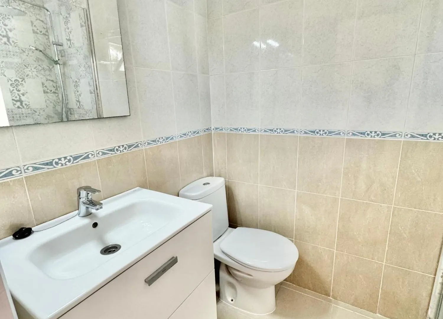 Bright, Cozy Flat Close To The Beach Sitio de Calahonda